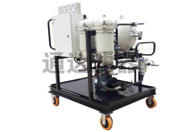 LYC-50J系列聚結(jié)脫水濾油機(jī)
